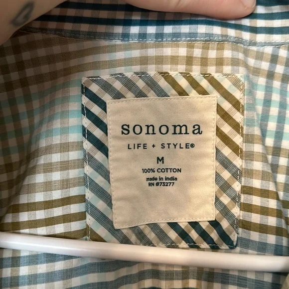 Women’s button up - Picture 3 of 5